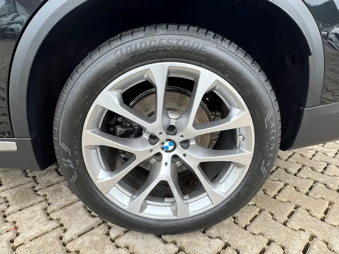 BMW X5 - Thumbnail 10