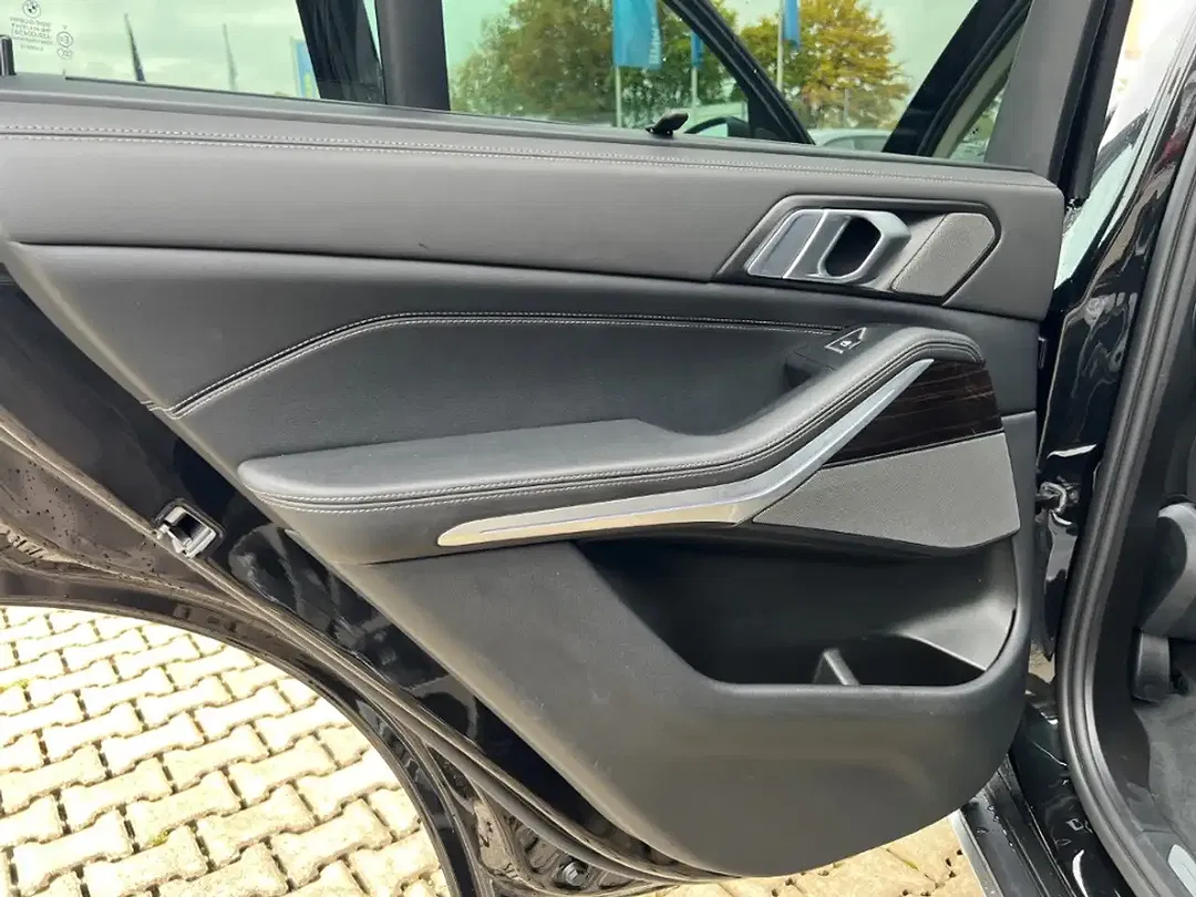 BMW X5 - Thumbnail 15