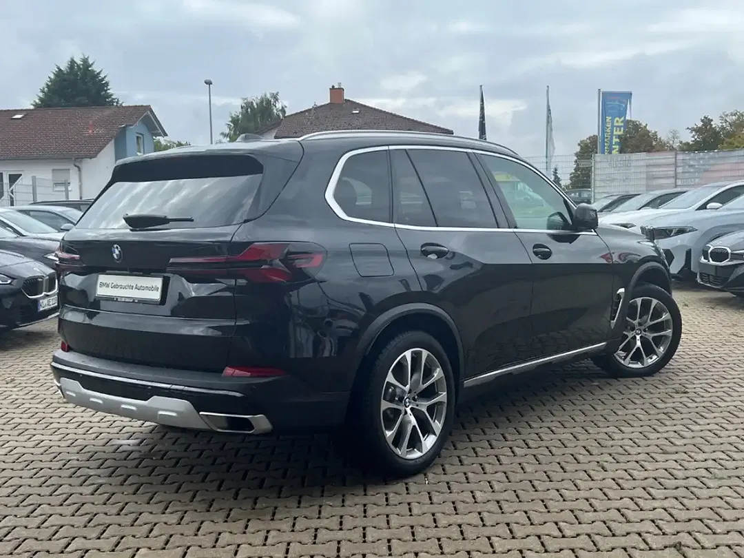 BMW X5 - Thumbnail 2