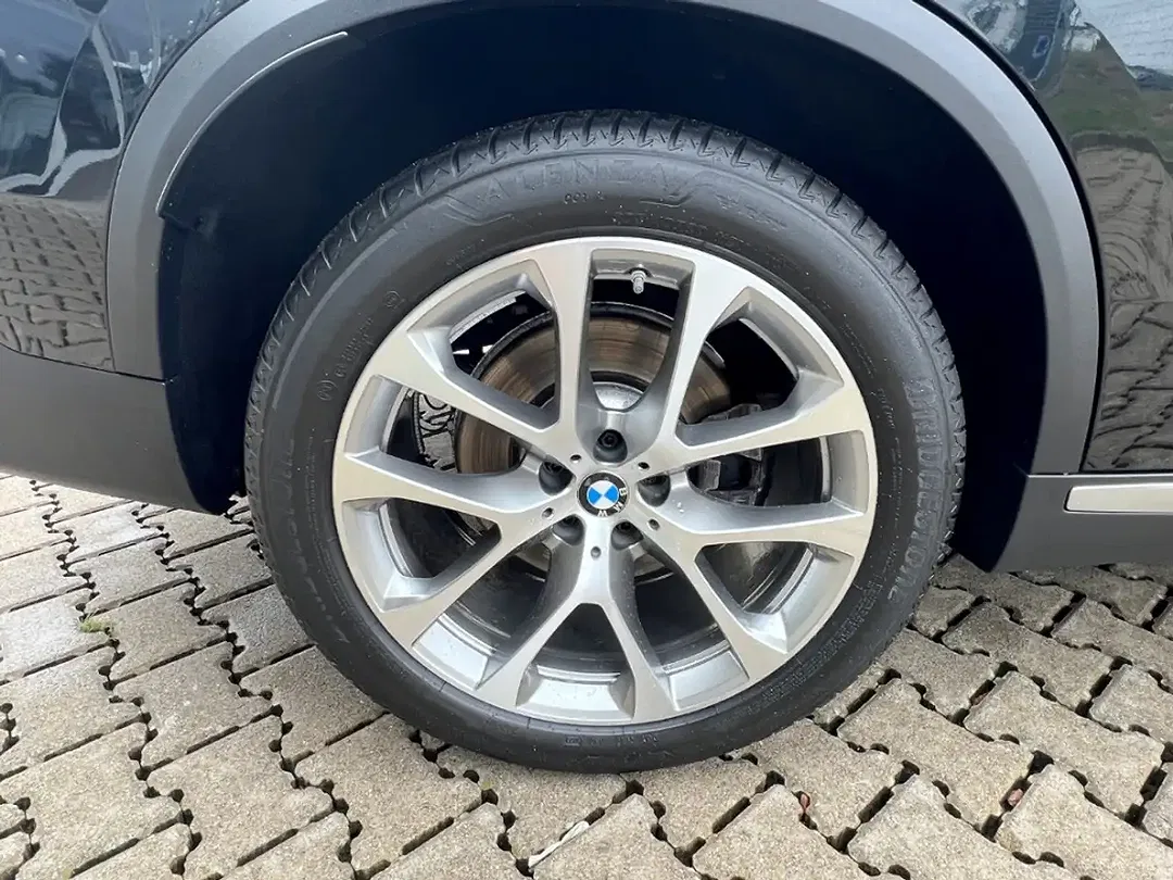 BMW X5 - Thumbnail 9