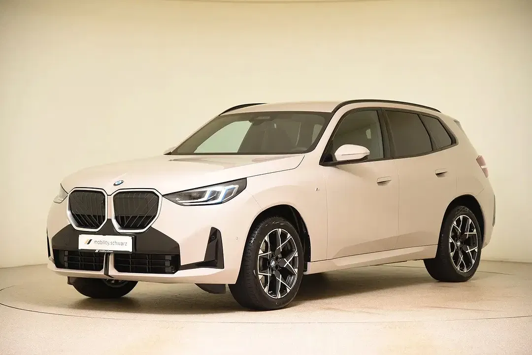BMW X3 - Thumbnail 1