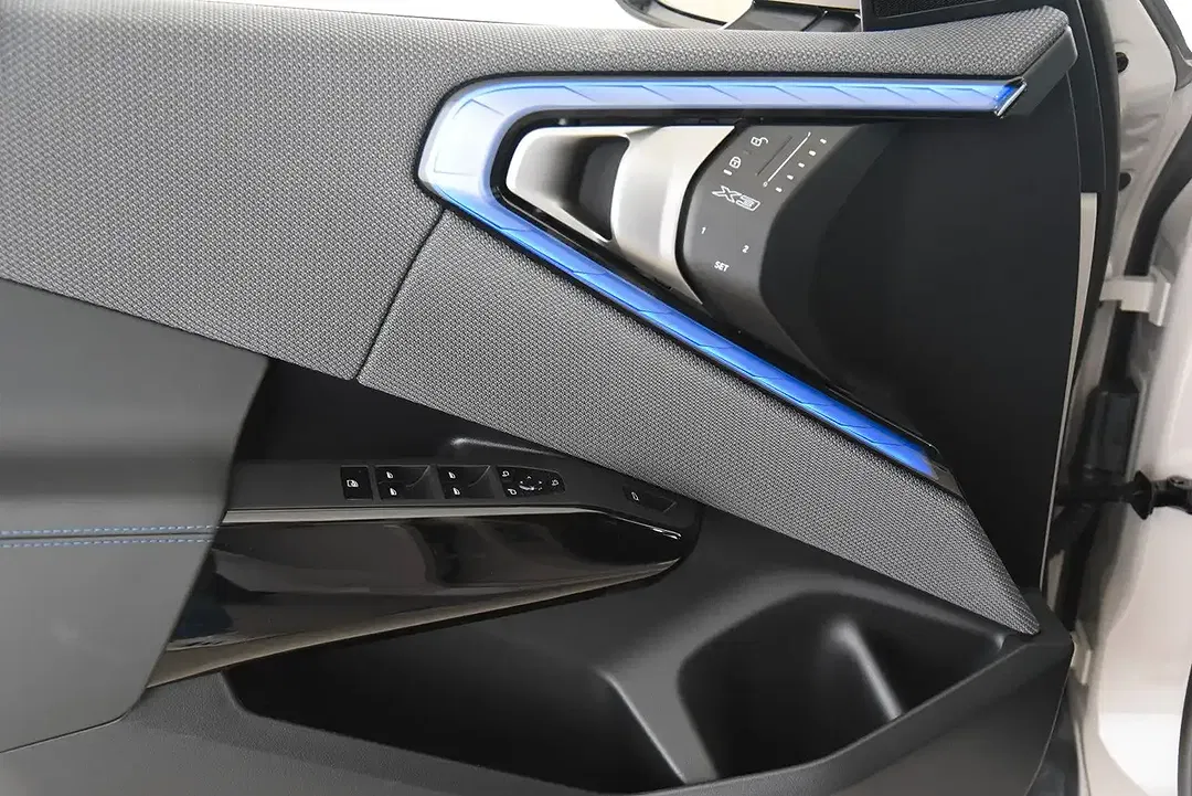 BMW X3 - Thumbnail 18