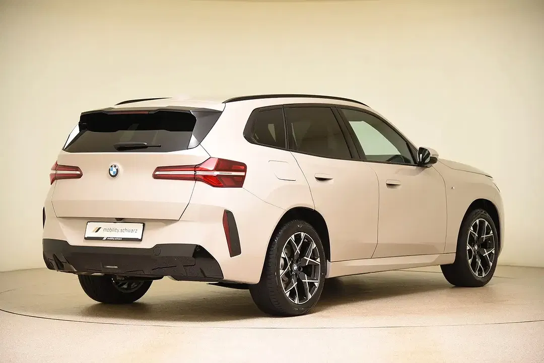 BMW X3 - Thumbnail 3