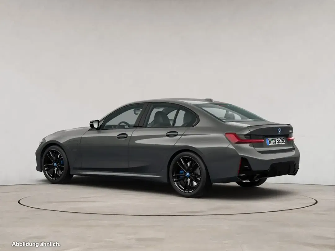 BMW 320 - Thumbnail 9