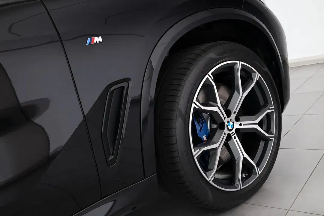 BMW X5 - Thumbnail 6
