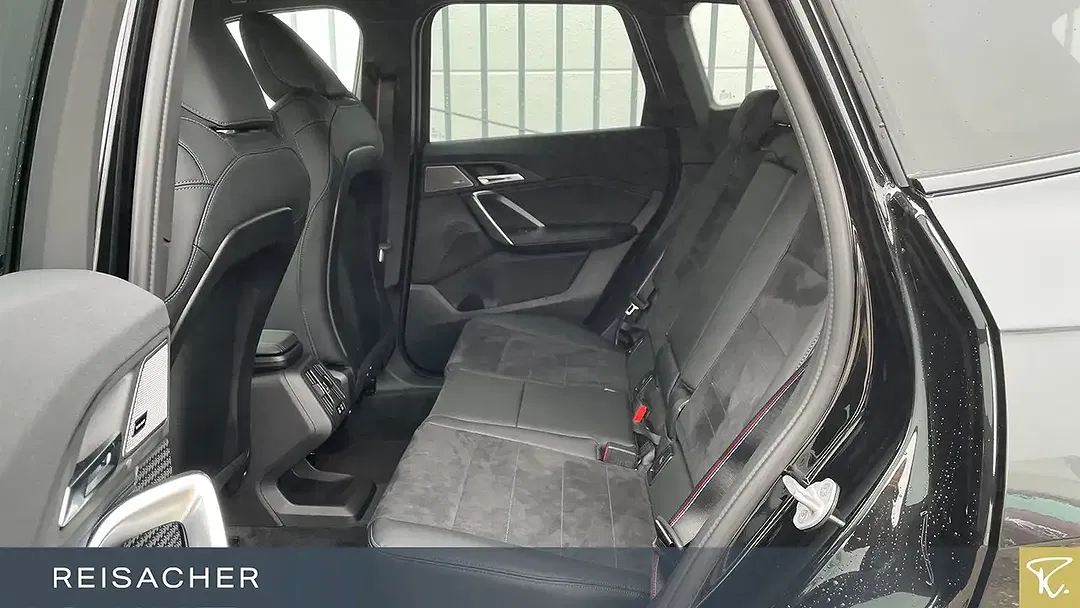BMW X1 - Thumbnail 8