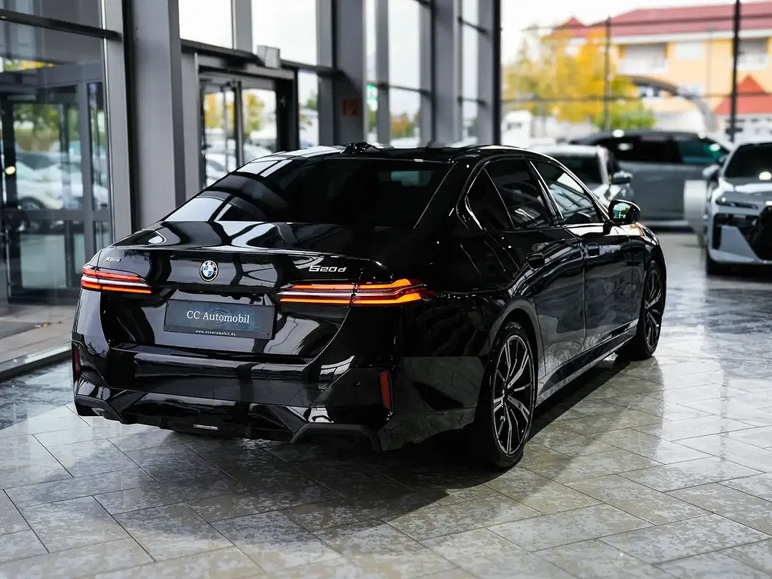 BMW 520 - Thumbnail 10