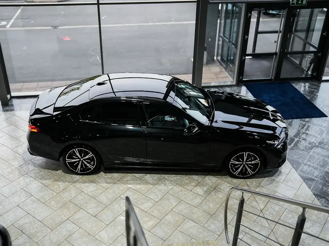 BMW 520 - Thumbnail 9