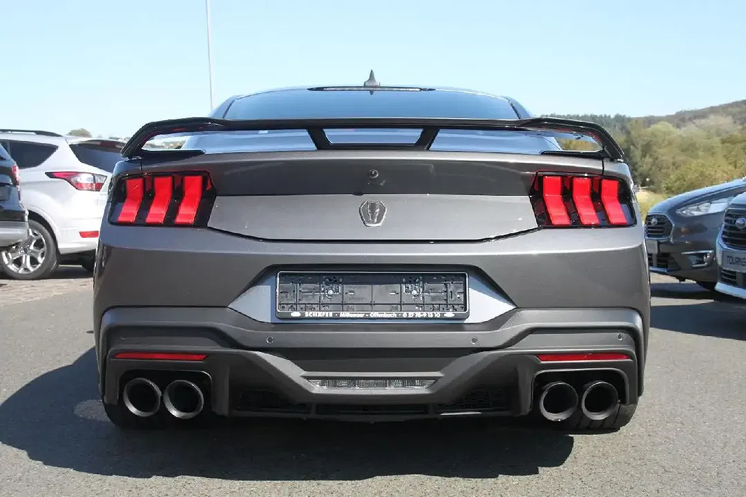 Ford Mustang - Thumbnail 6