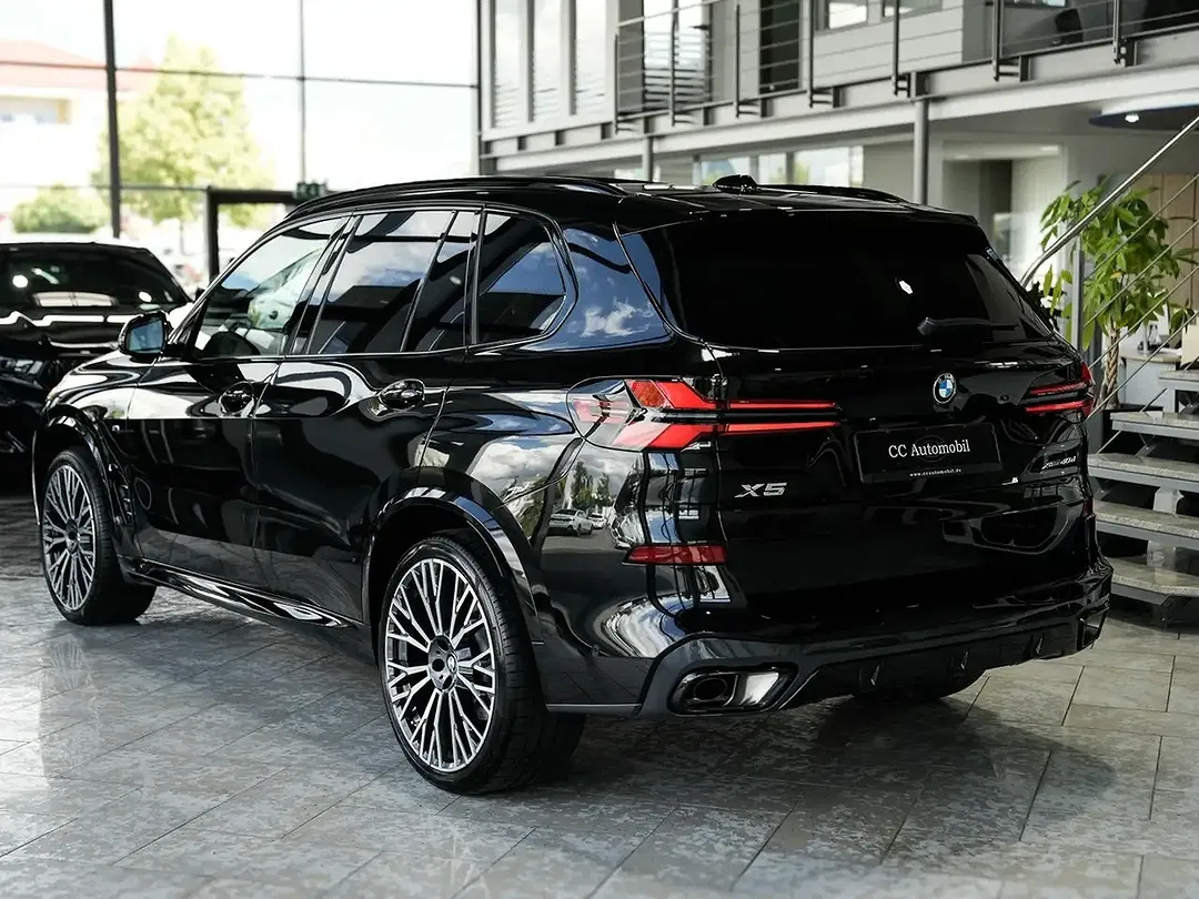 BMW X5 - Thumbnail 10
