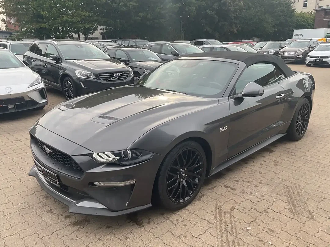 Ford Mustang - Afbeelding 1