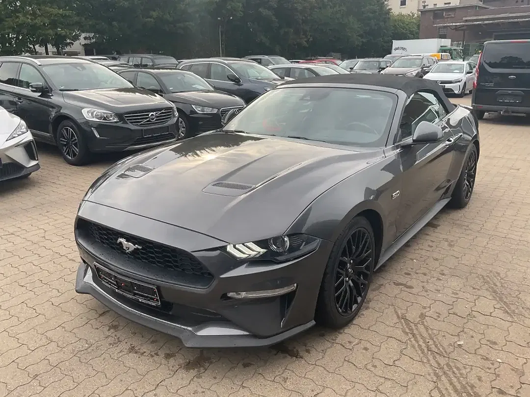 Ford Mustang - Thumbnail 2