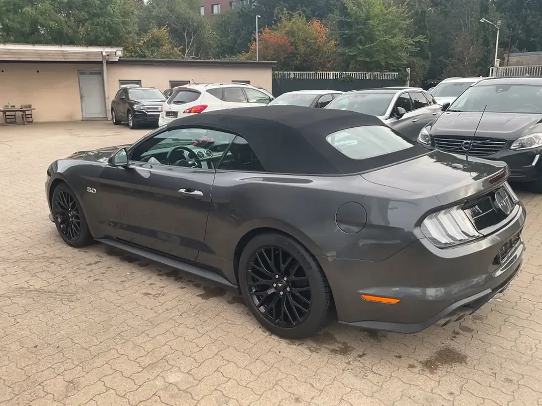 Ford Mustang - Thumbnail 8