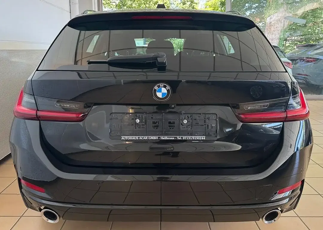 BMW 320 - Thumbnail 6