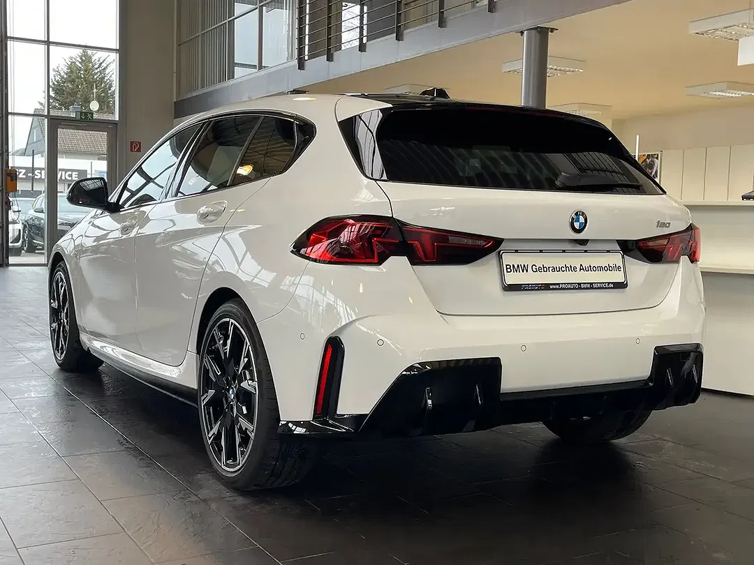 BMW 120 - Thumbnail 4