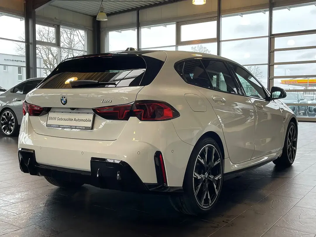 BMW 120 - Thumbnail 5
