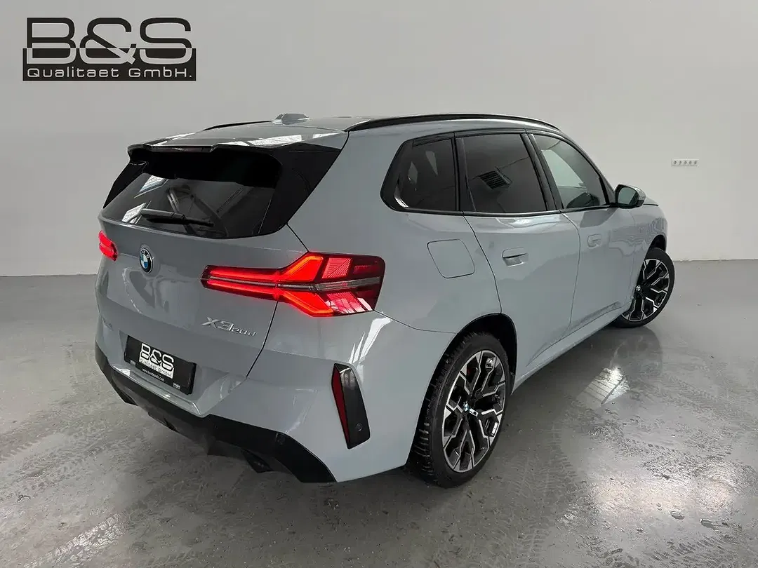 BMW X3 - Thumbnail 3