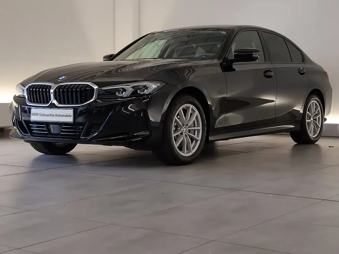 BMW 330 - Thumbnail 2