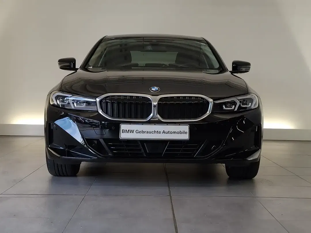 BMW 330 - Thumbnail 3