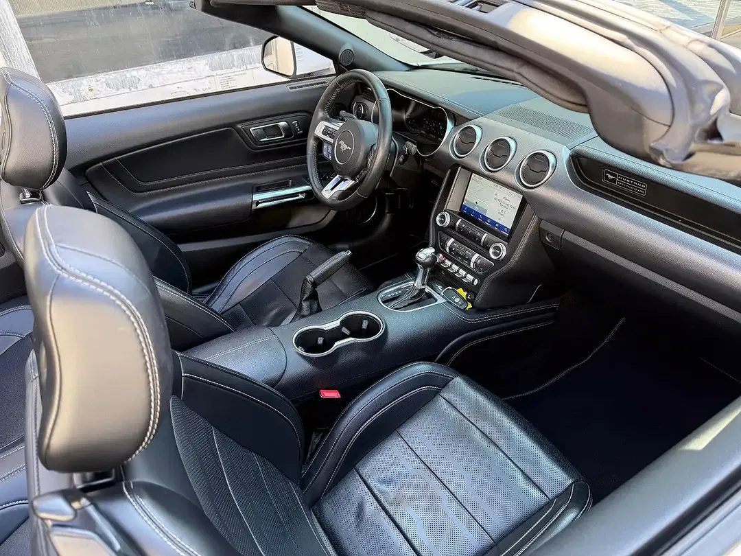 Ford Mustang - Thumbnail 15