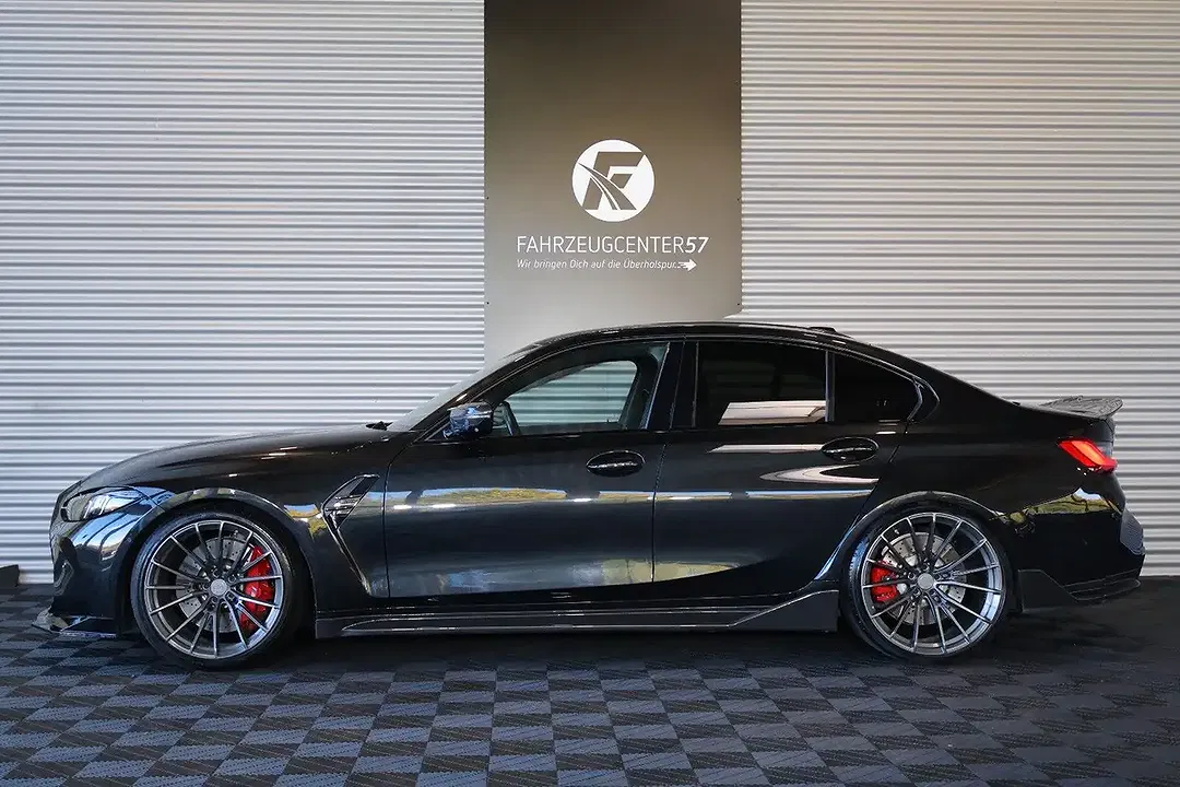 BMW M3 - Thumbnail 2