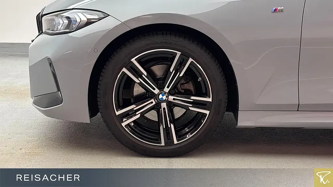 BMW 320 - Thumbnail 3