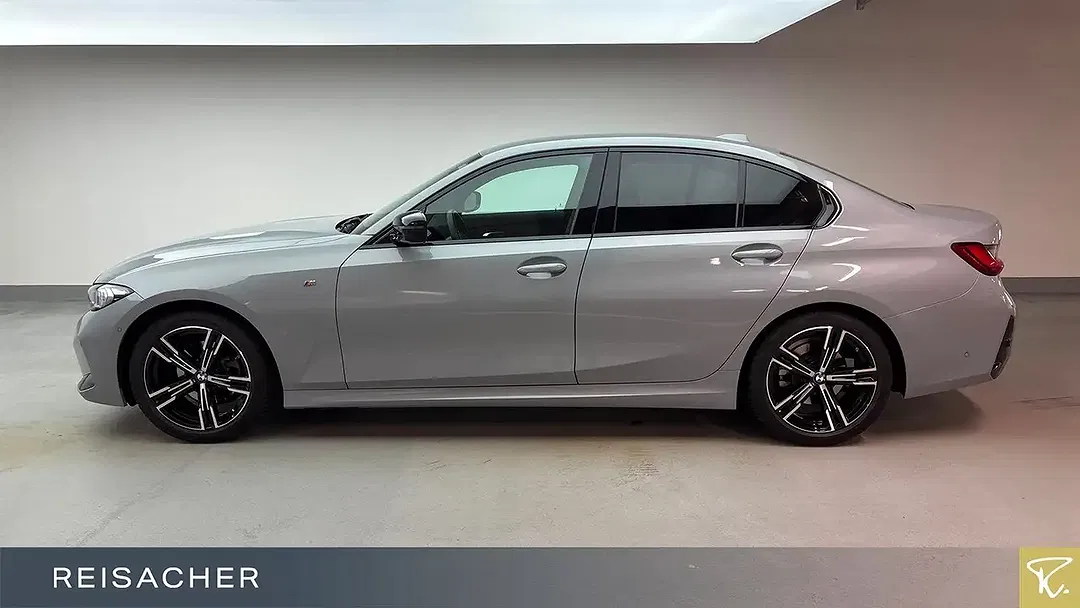 BMW 320 - Thumbnail 9