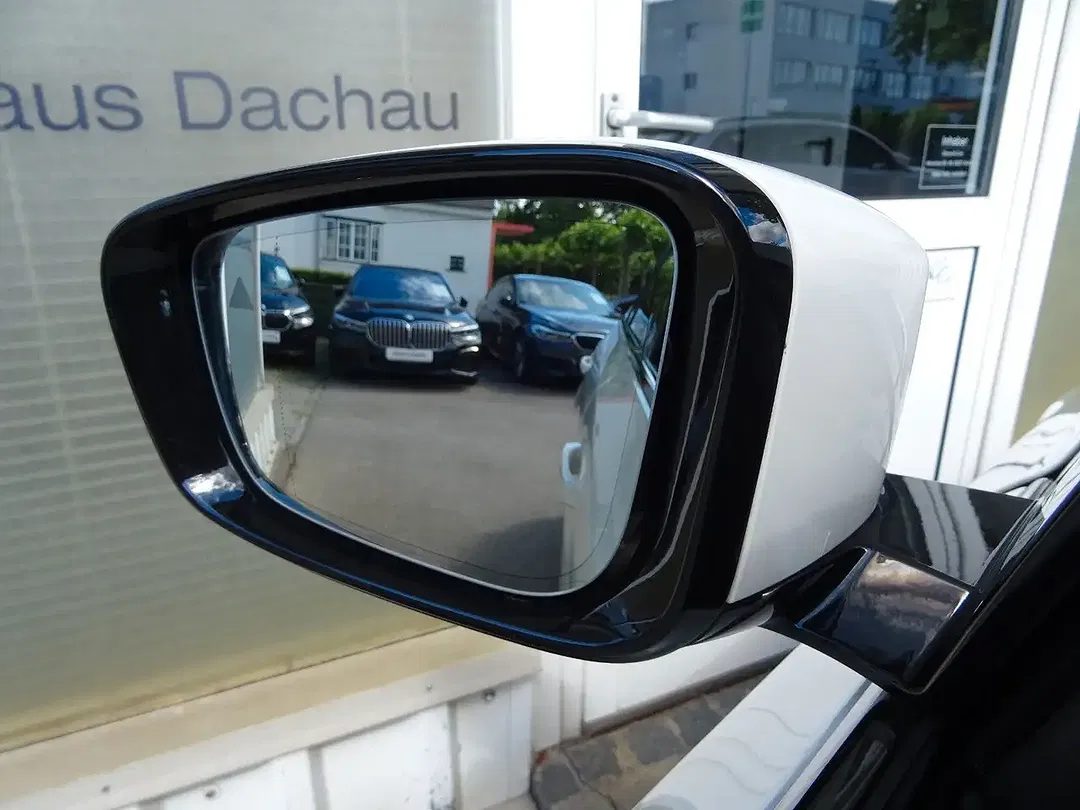 BMW 520 - Thumbnail 13