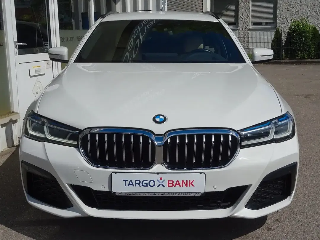 BMW 520 - Thumbnail 2