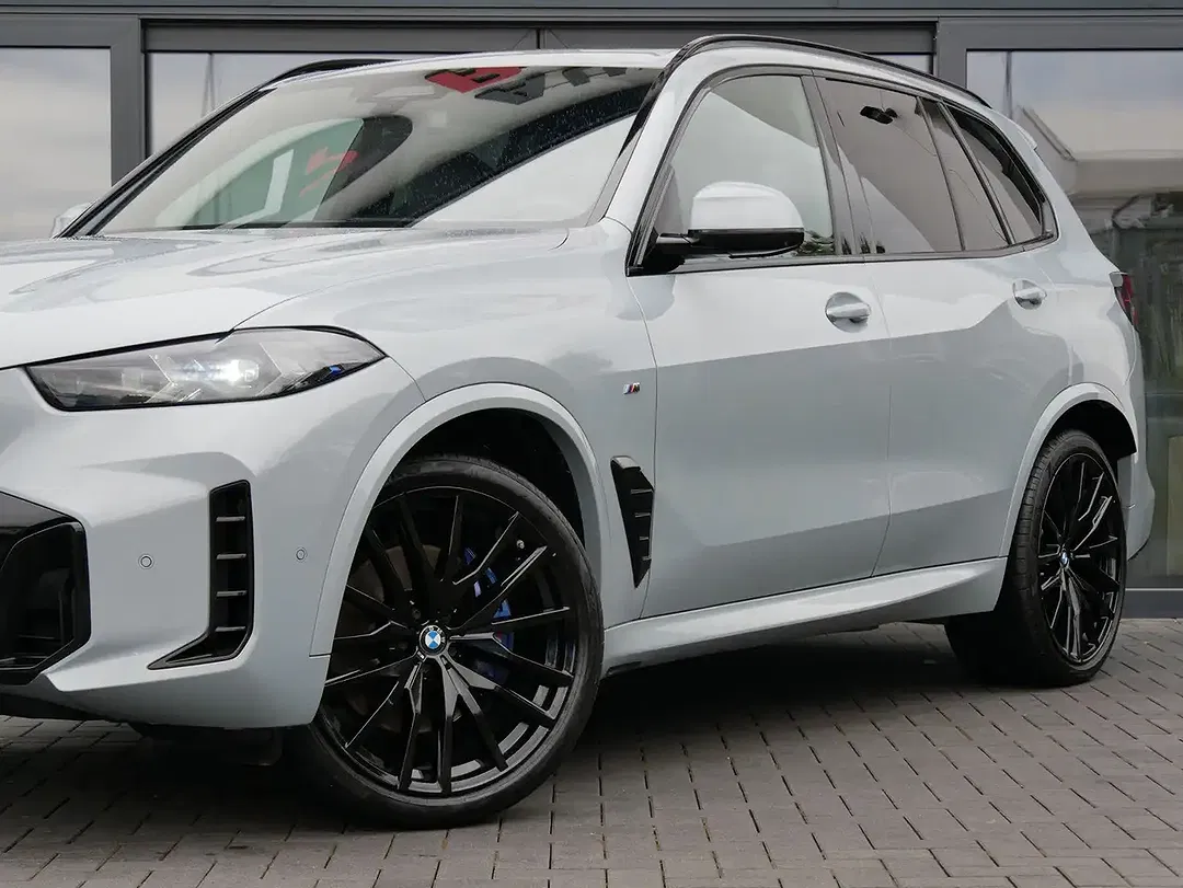 BMW X5 - Thumbnail 3
