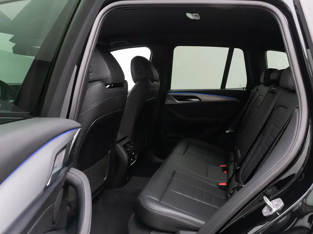 BMW X3 - Thumbnail 25