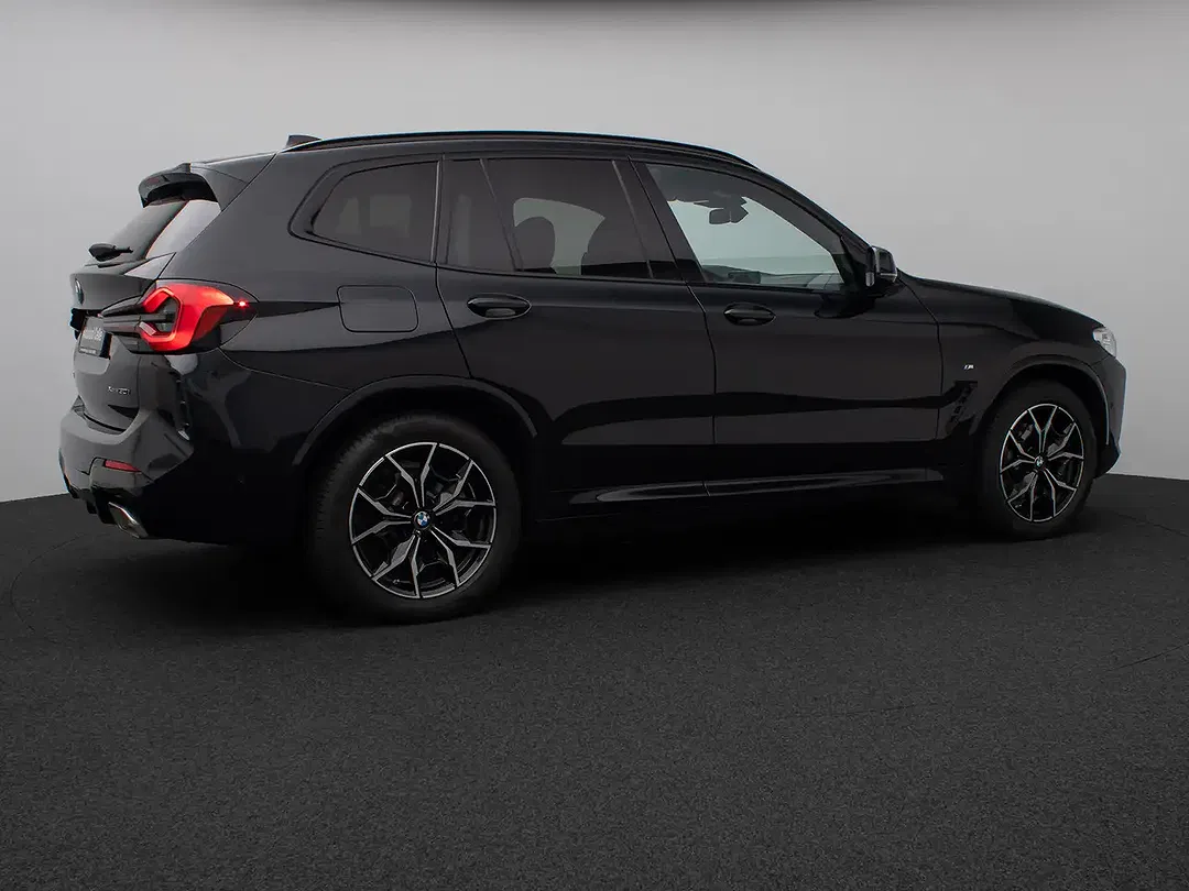 BMW X3 - Thumbnail 6