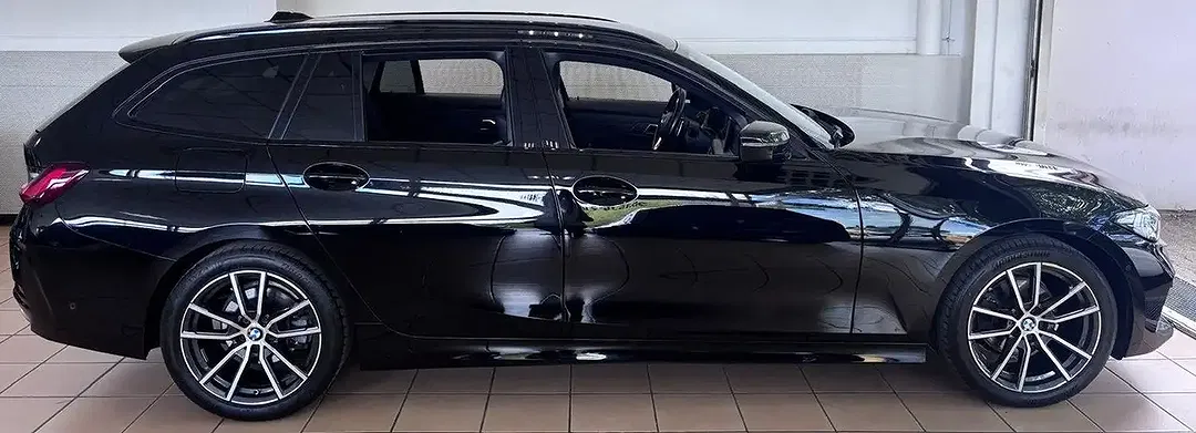 BMW 320 - Thumbnail 2