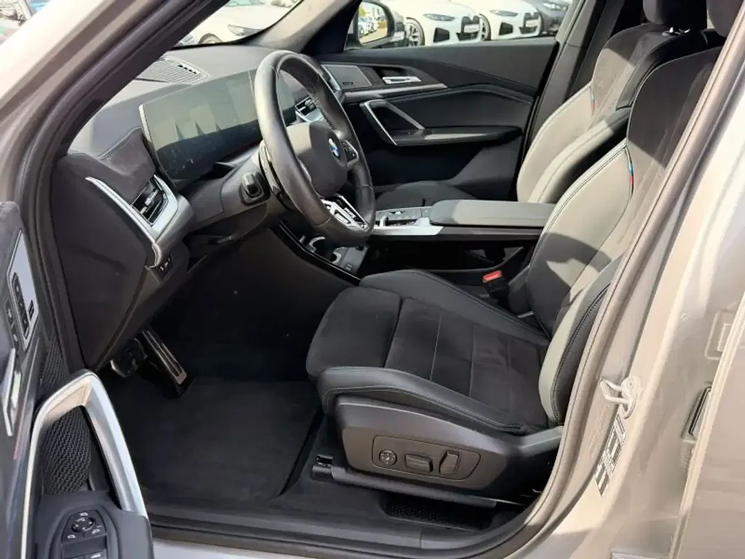 BMW X1 - Thumbnail 13