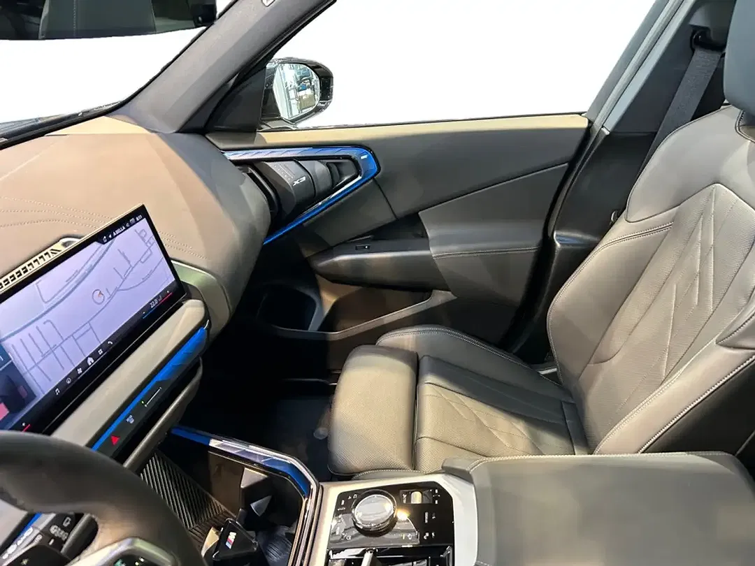 BMW X3 - Thumbnail 6