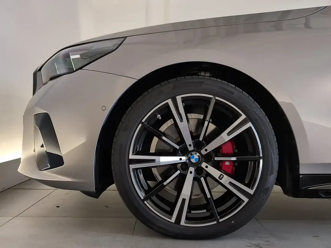 BMW 520 - Thumbnail 11