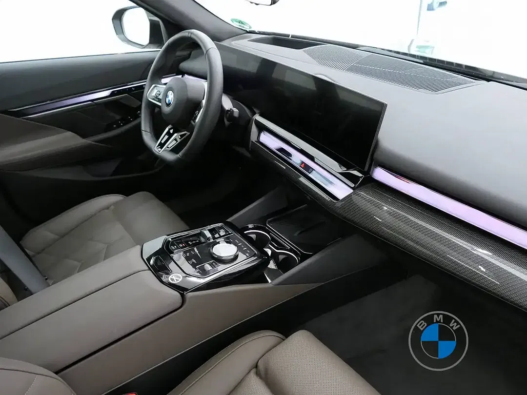 BMW 520 - Thumbnail 7