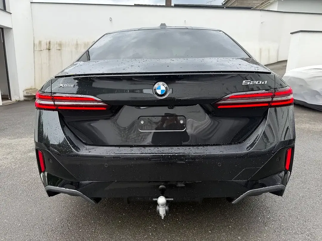 BMW 520 - Thumbnail 5