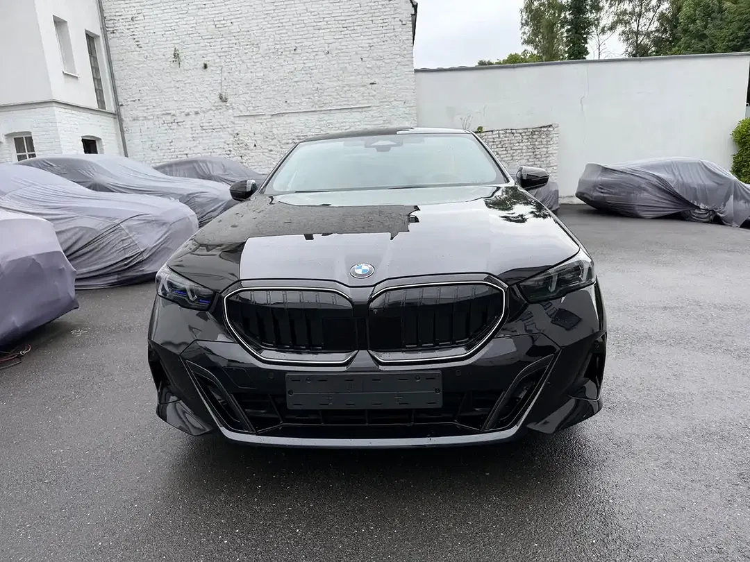 BMW 520 - Thumbnail 9