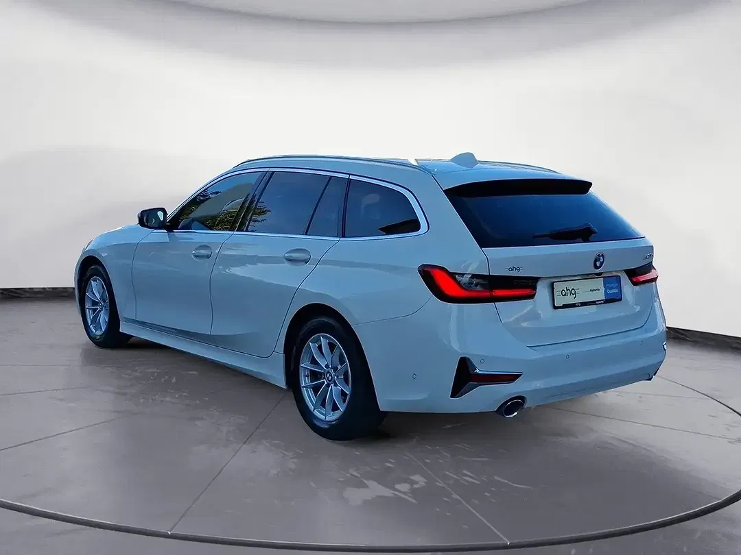 BMW 320 - Thumbnail 4