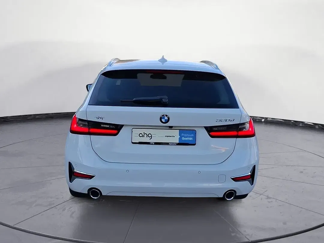 BMW 320 - Thumbnail 5