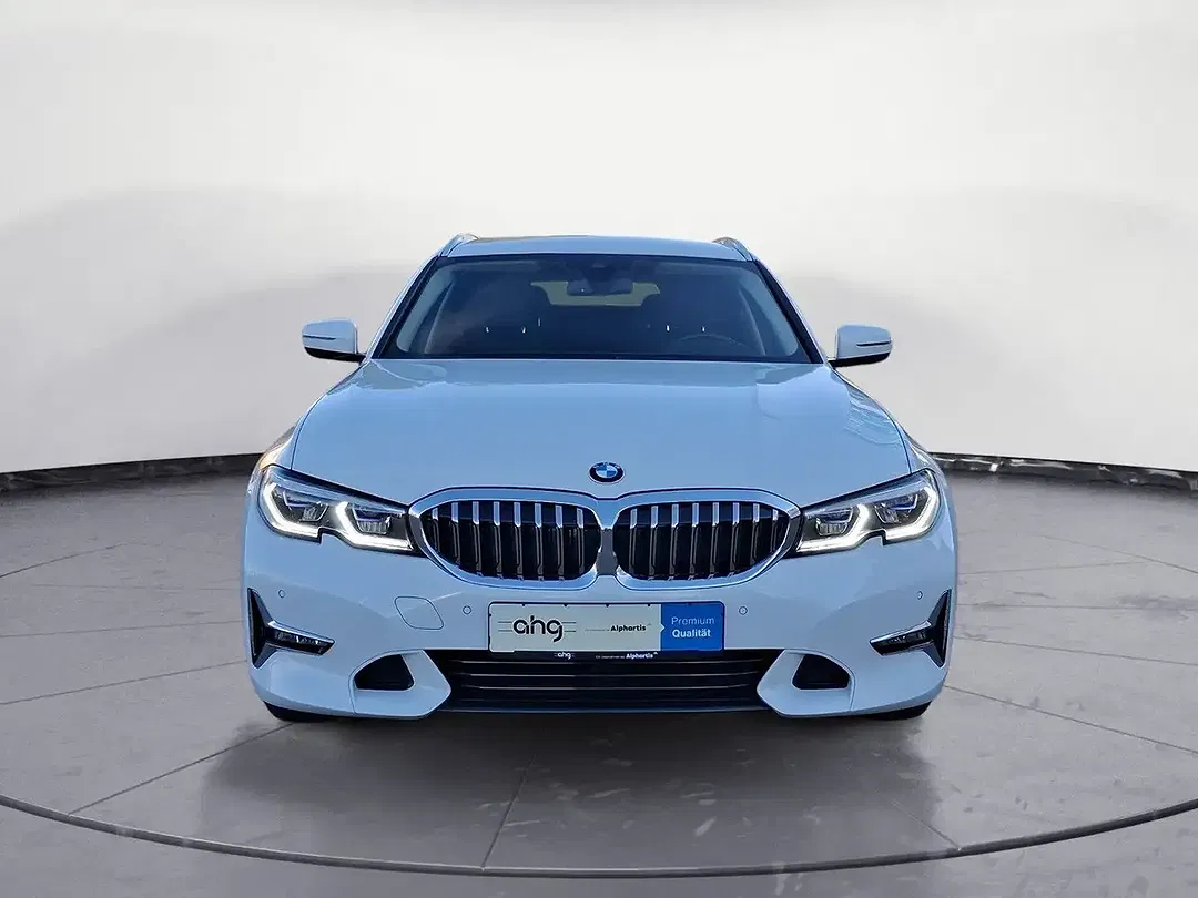 BMW 320 - Thumbnail 8