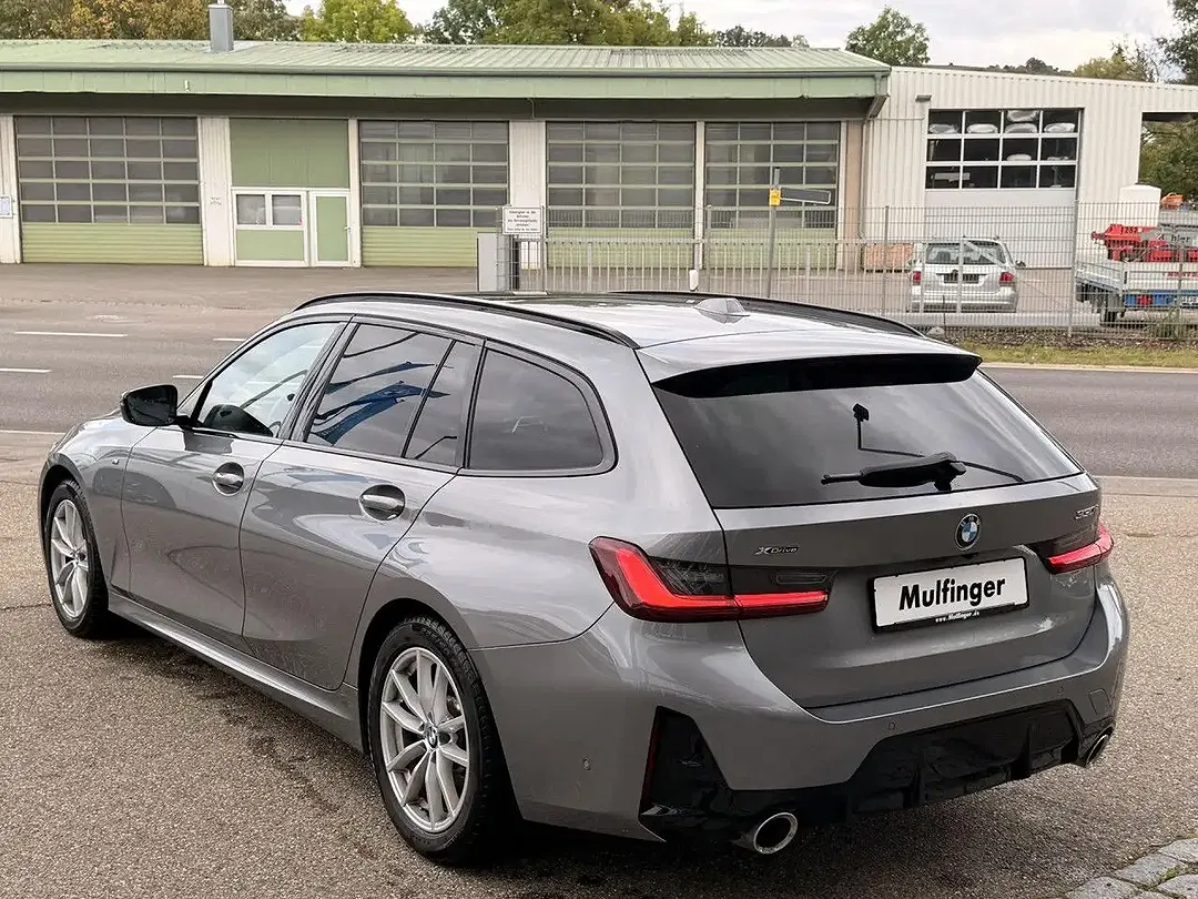 BMW 330 - Thumbnail 6