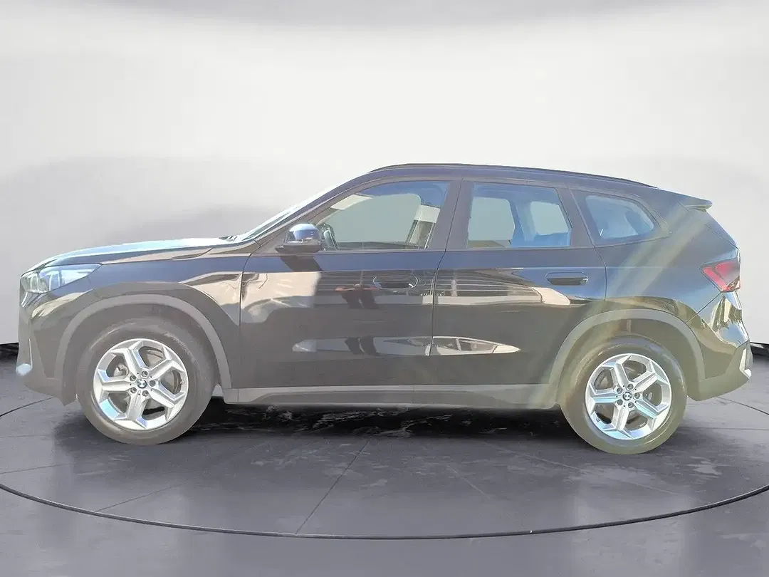 BMW X1 - Thumbnail 3