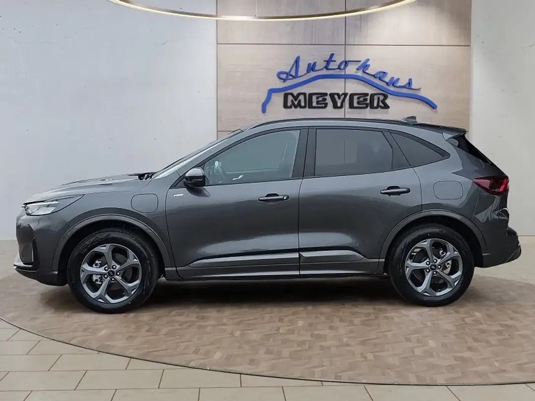 Ford Kuga - Thumbnail 2
