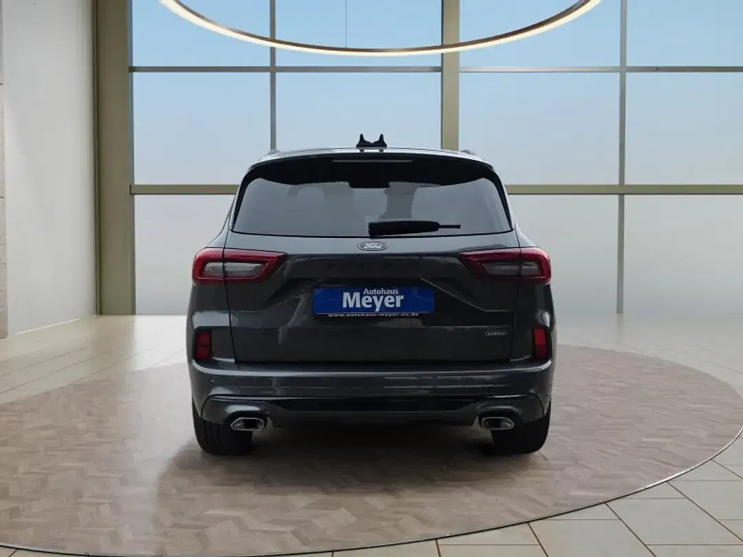 Ford Kuga - Thumbnail 4