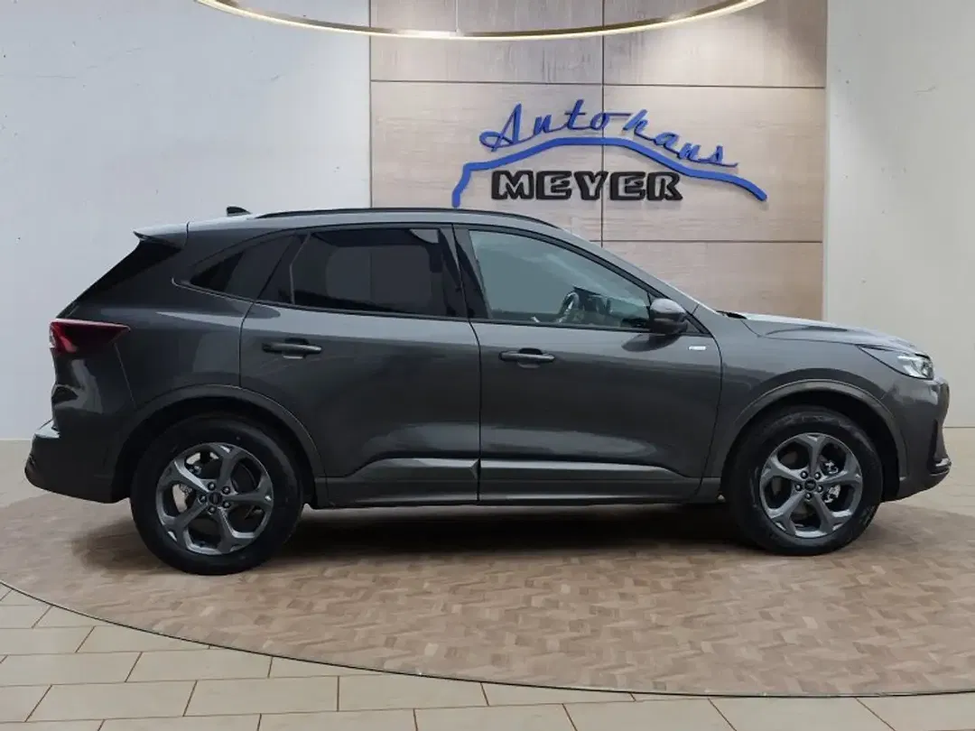 Ford Kuga - Thumbnail 6