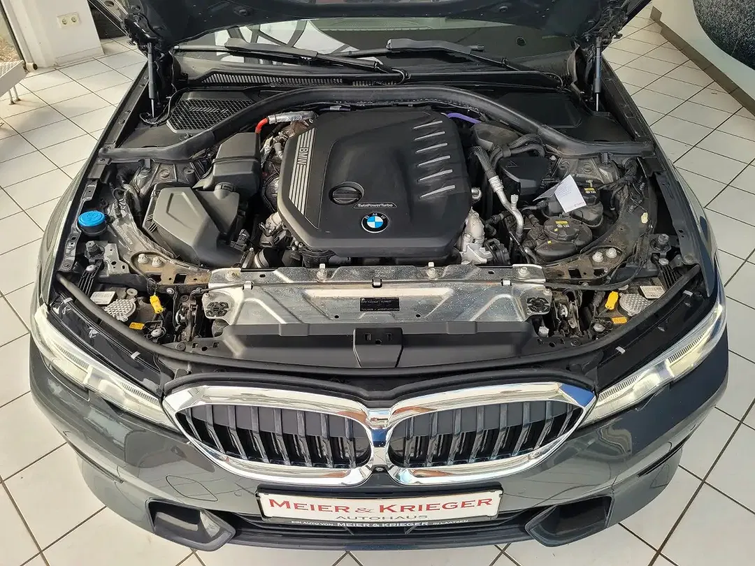 BMW 330 - Thumbnail 31