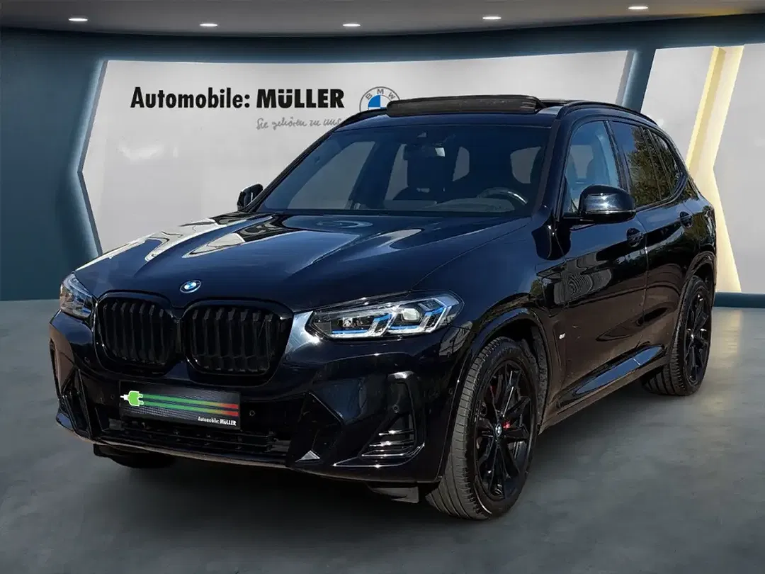 BMW X3 - Thumbnail 1