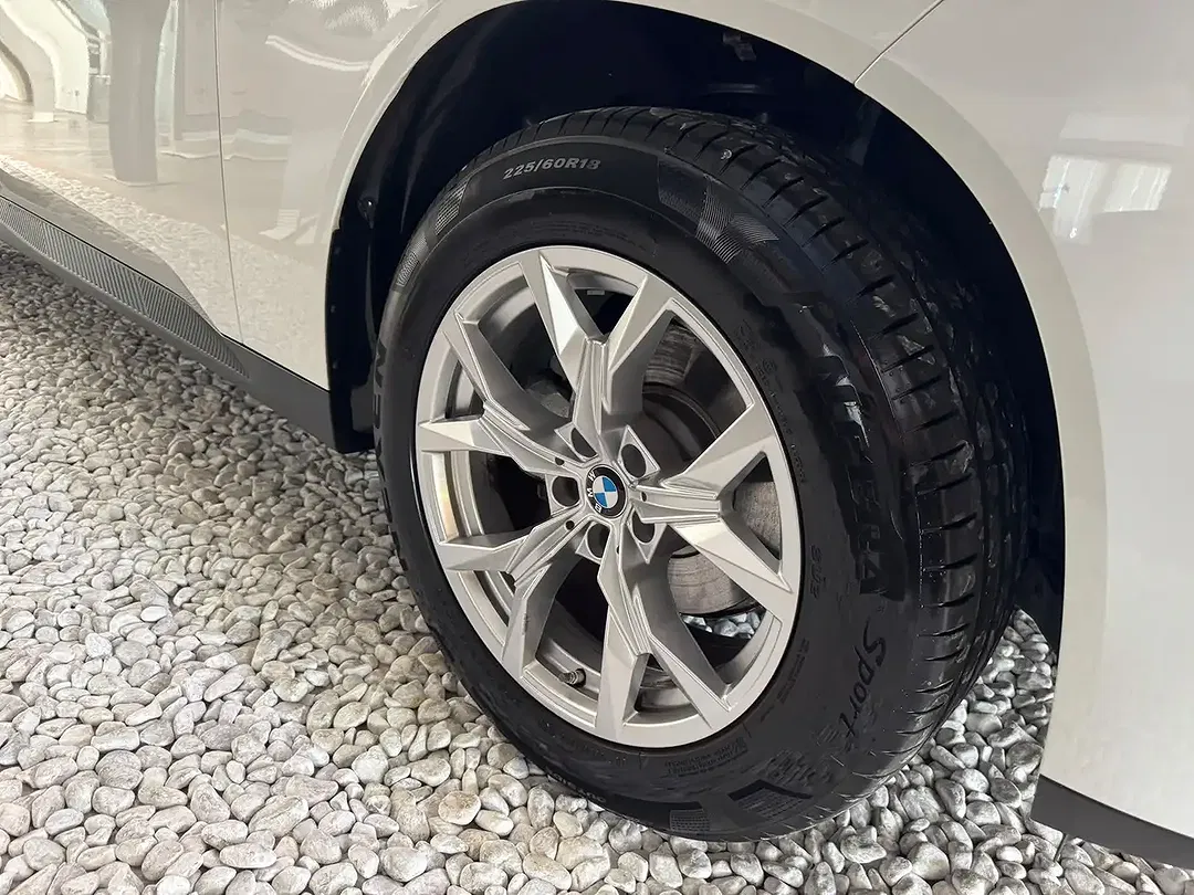 BMW X3 - Thumbnail 13